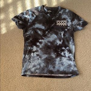 Hollister Graphic Tee